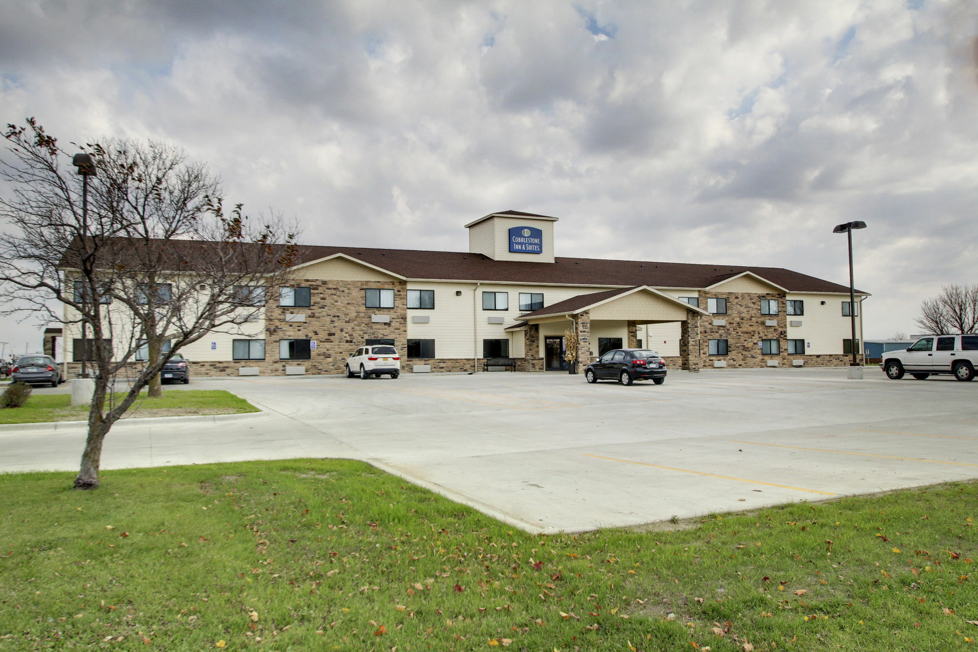 Cobblestone & - Dodge Hotel