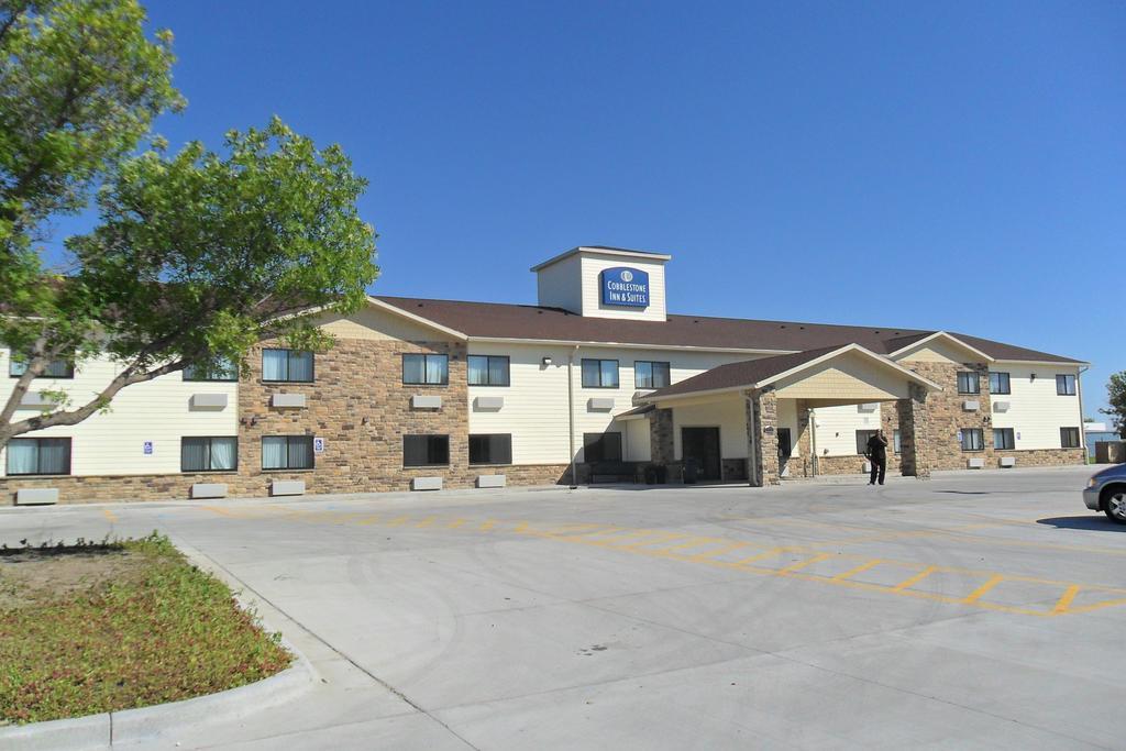 Hotel Cobblestone & - Dodge