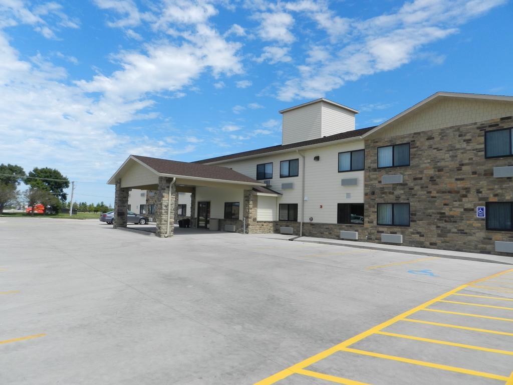 Cobblestone & - Dodge Fort Dodge